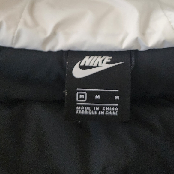 Nike Colorblock Puffer Jacket - Picture 8 of 13